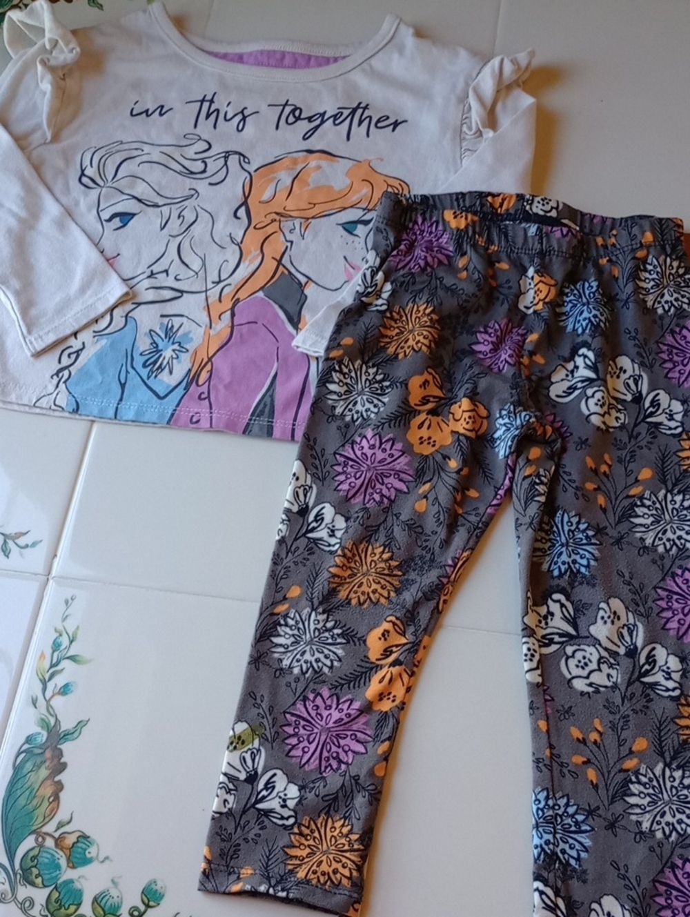 Frozen ❄️ Elsa & Anna "In This Together" Shirt with Matching Leggings
